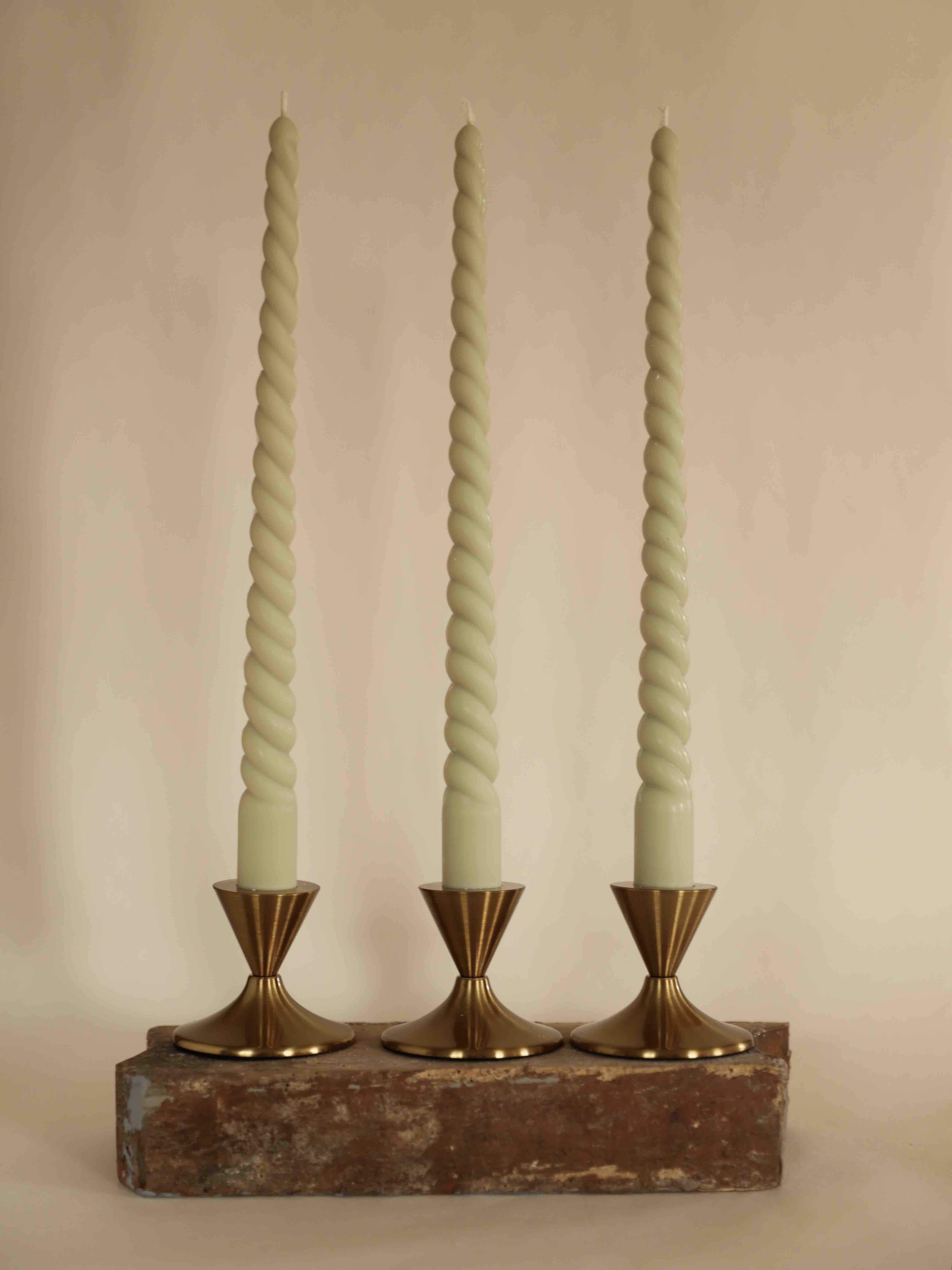 Taura (spalva: pistacijų)