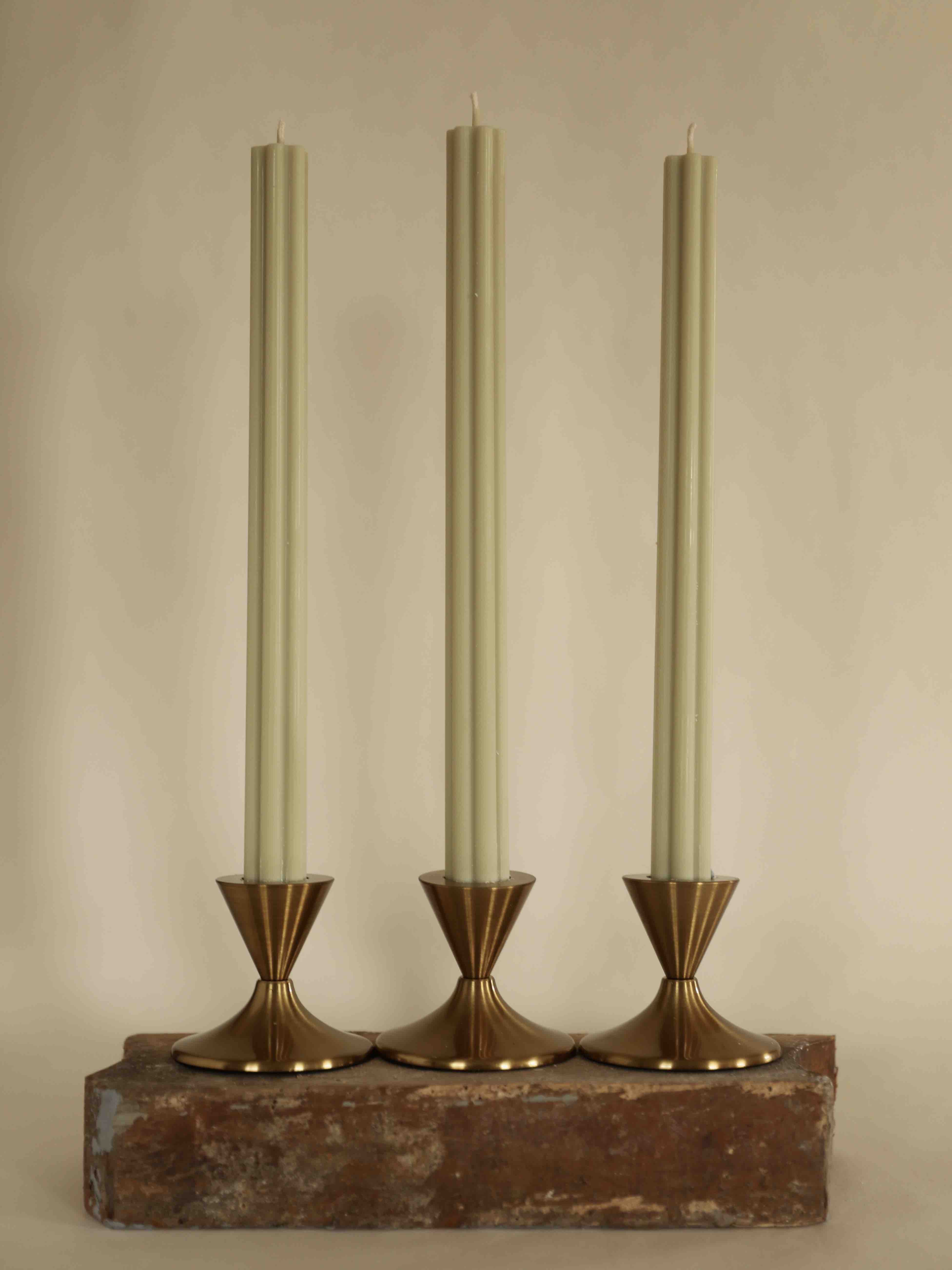 Vytė (spalva: pistacijų)